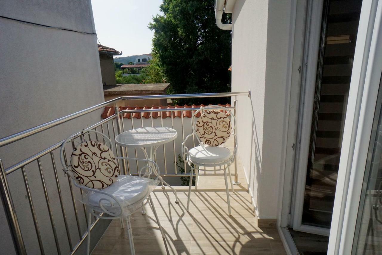 Apartments Sanja Єзера Екстер'єр фото