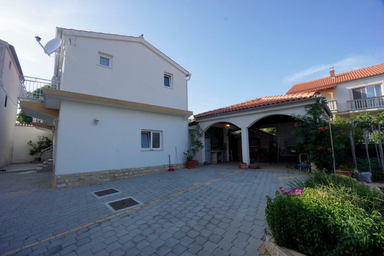 Apartments Sanja Єзера Екстер'єр фото